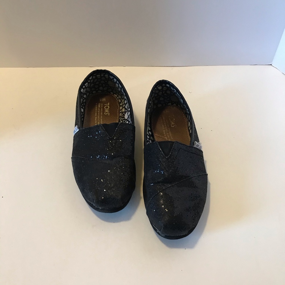 Toms